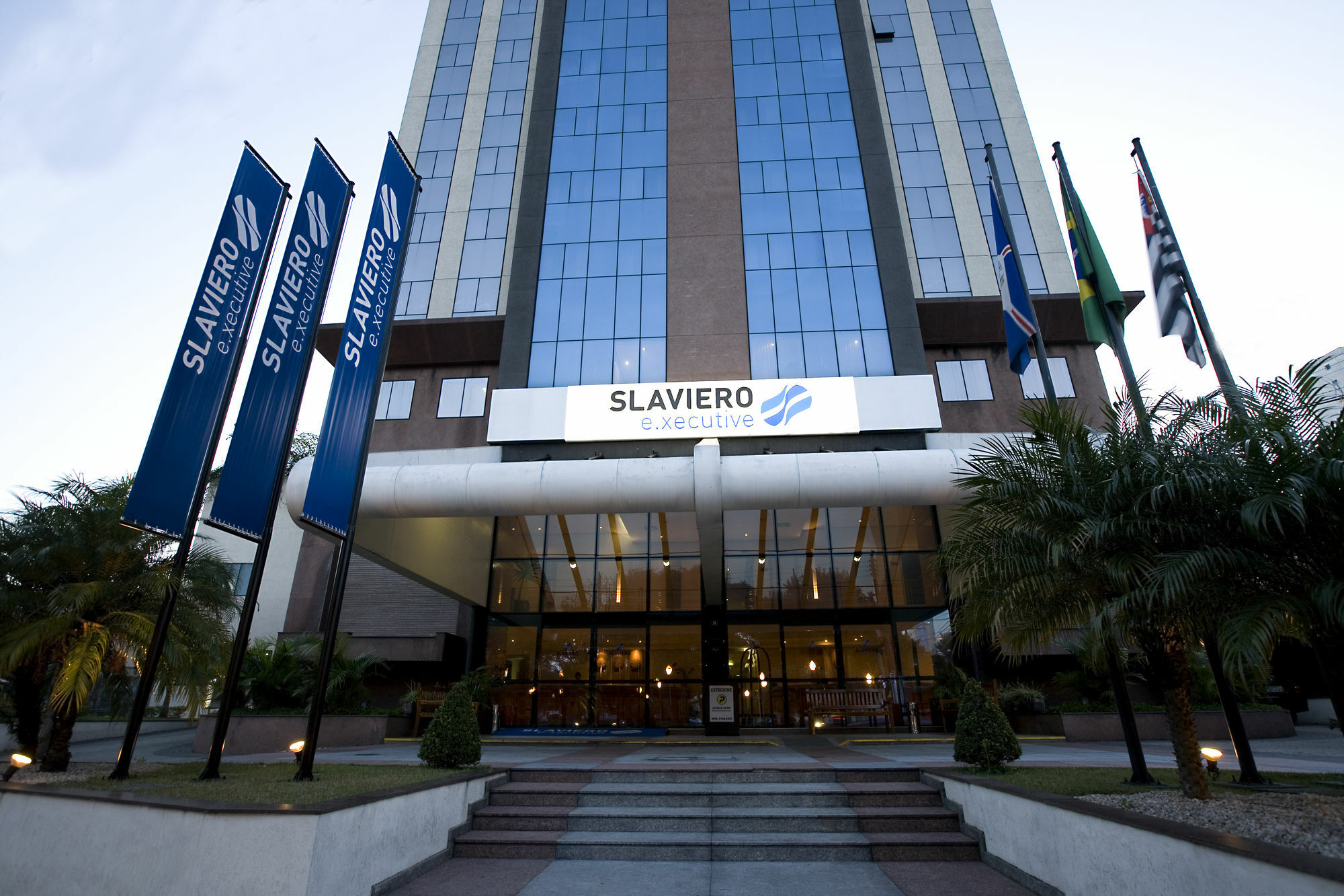 Отель Slaviero Guarulhos Aeroporto Экстерьер фото